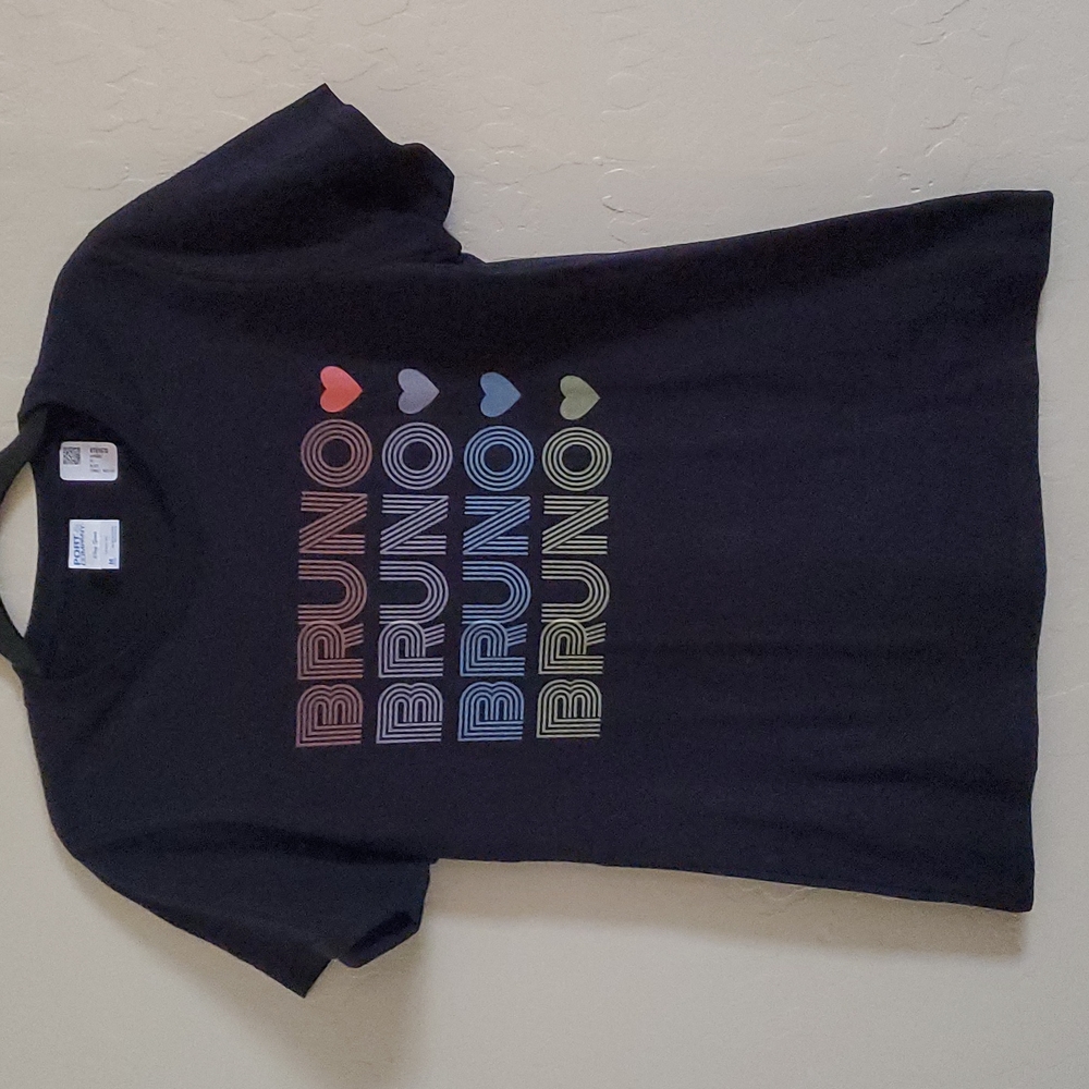 Bruno with Hearts Tshirt Medium